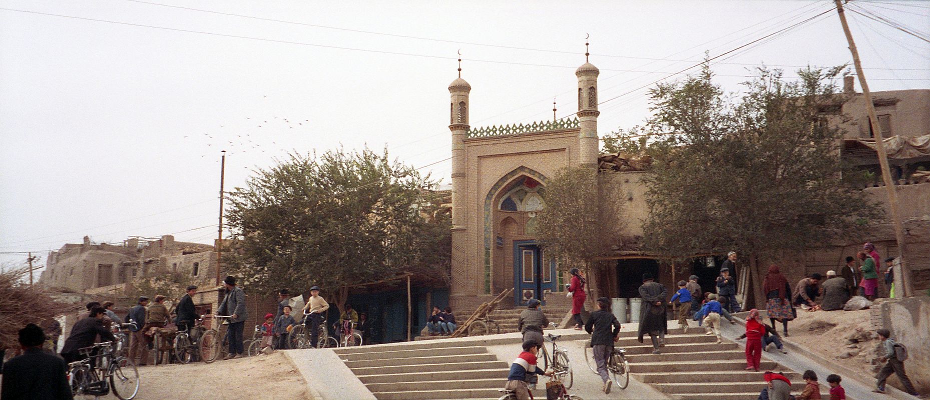 23 Kashgar Old City Street Scene 1993 Old Mosque